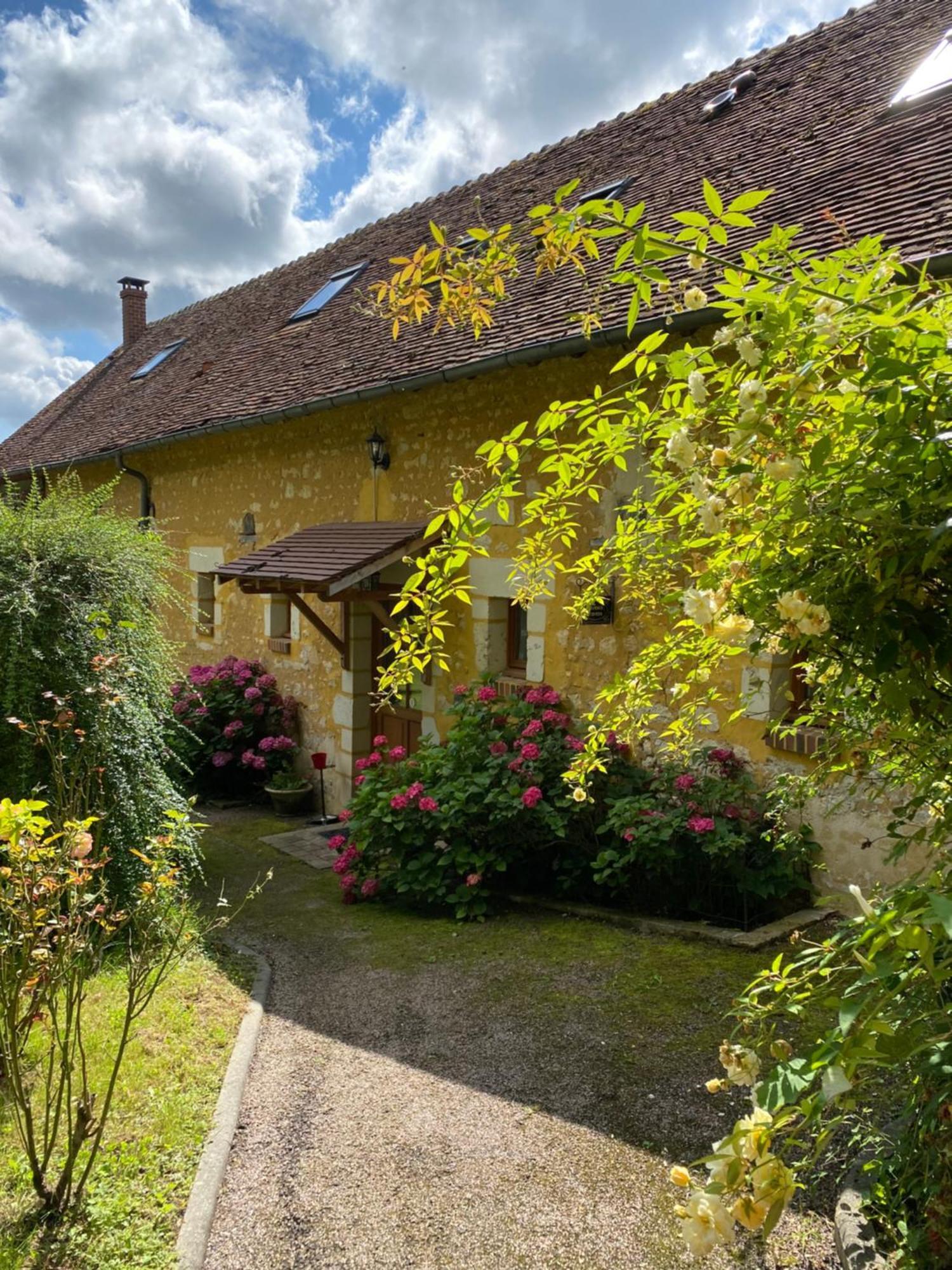 Chambre D'Hotes Du Domaine De La Haute Poignandiere Saint-Germain-de-la-Coudre Exterior foto