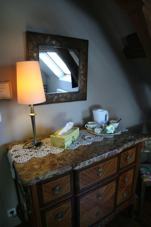 Chambre D'Hotes Du Domaine De La Haute Poignandiere Saint-Germain-de-la-Coudre Zimmer foto